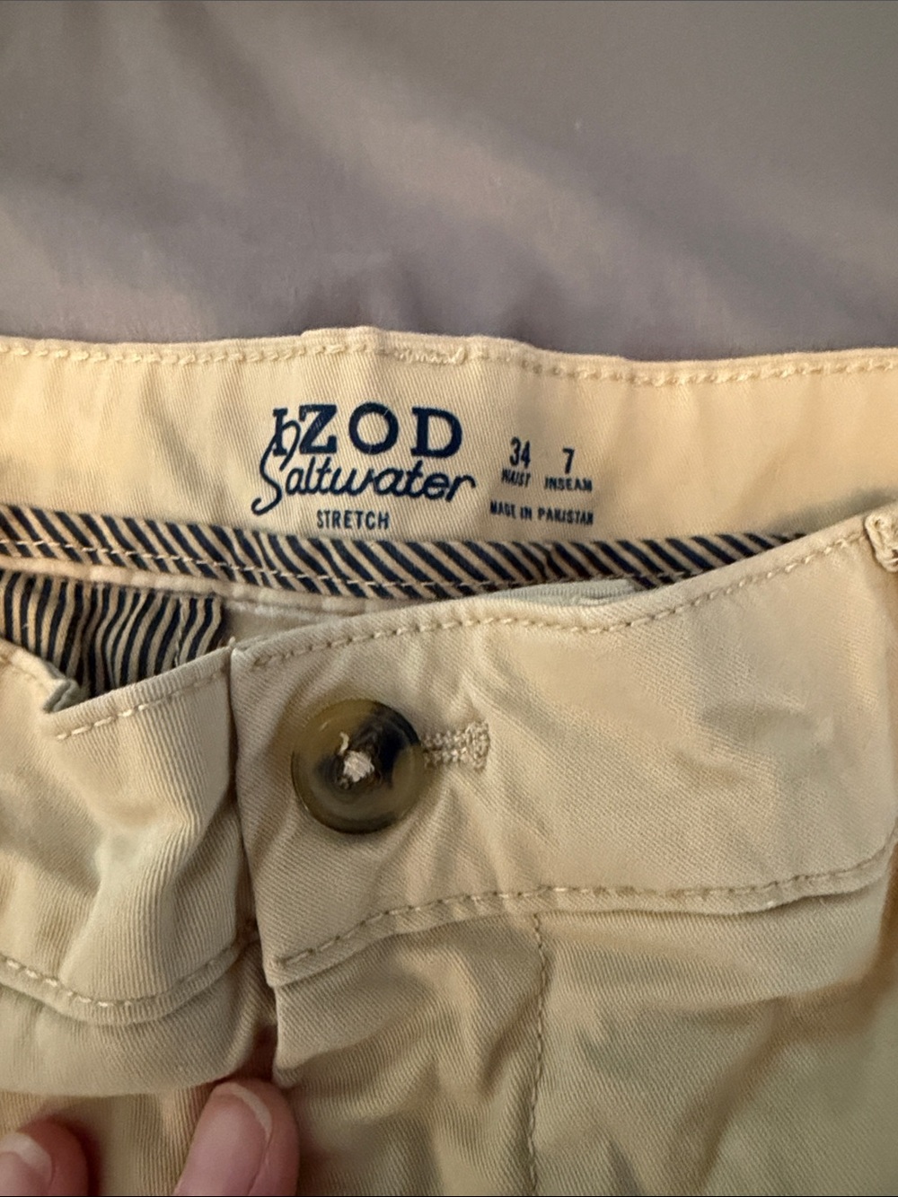 Izod Saltwater Men's Khaki Stretch Flat Front Shorts - Cream